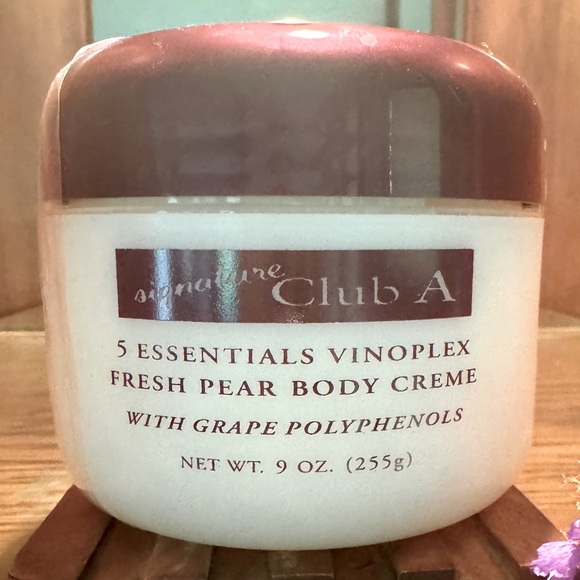 Signature Club A Other - ⚜️SIGNATURE CLUB A⚜️ 5 ESSENTIALS VINOPLEX FRESH PEAR BODY CRÈME SEALED 🍐